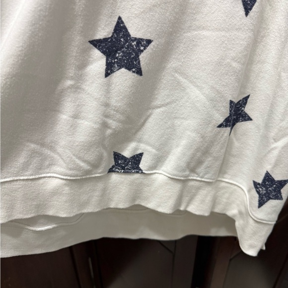 Lou & Grey White Star Print Sweatshirt - Picture 4 of 8